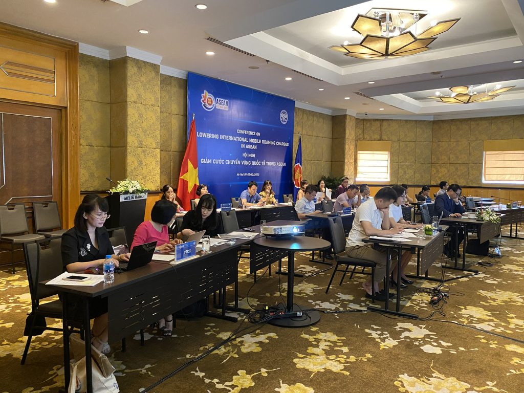 HỘI NGHỊ GIẢM CƯỚC CHUYỂN VÙNG QUỐC TẾ TRONG ASEAN