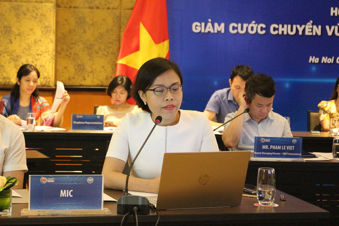 Việt Nam đề xuất sáng kiến hướng tới giảm cước chuyển vùng di động quốc tế trong ASEAN