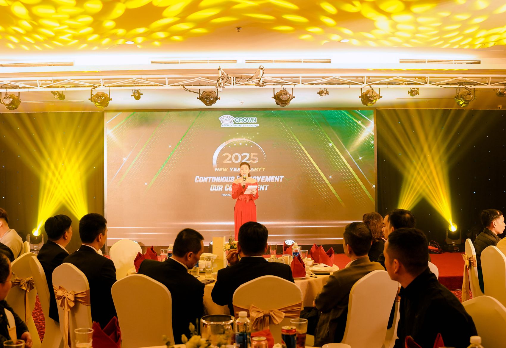 V-Lead Event tổ chức sự kiện Yearr End Party cho doanh nghiệp trọn gói