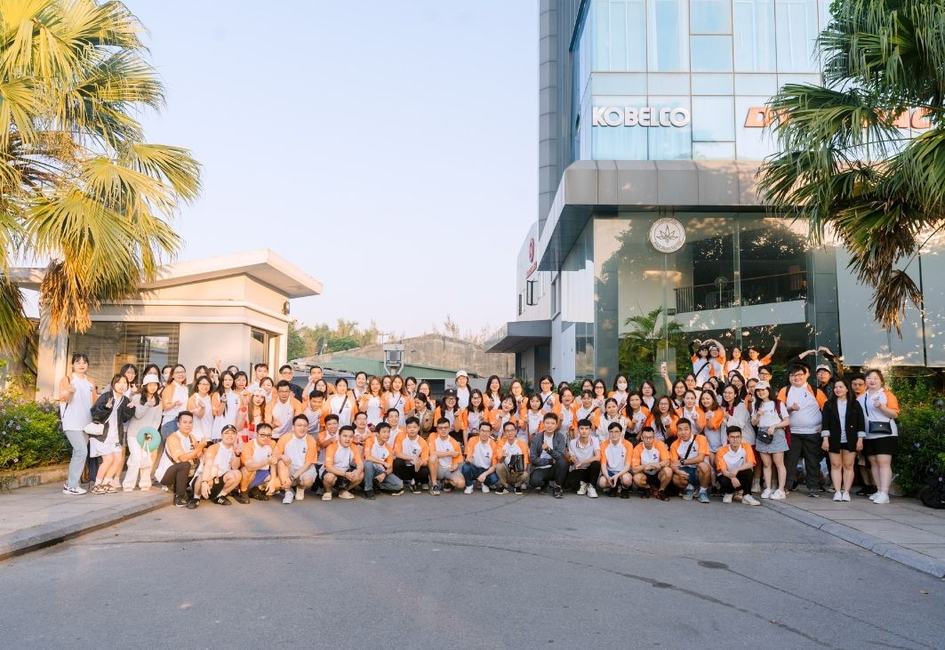 Ý tưởng cho sự kiện team building dã ngoại giúp nhân viên gắn kết qua các thử thách và hoạt động ngoài trời.