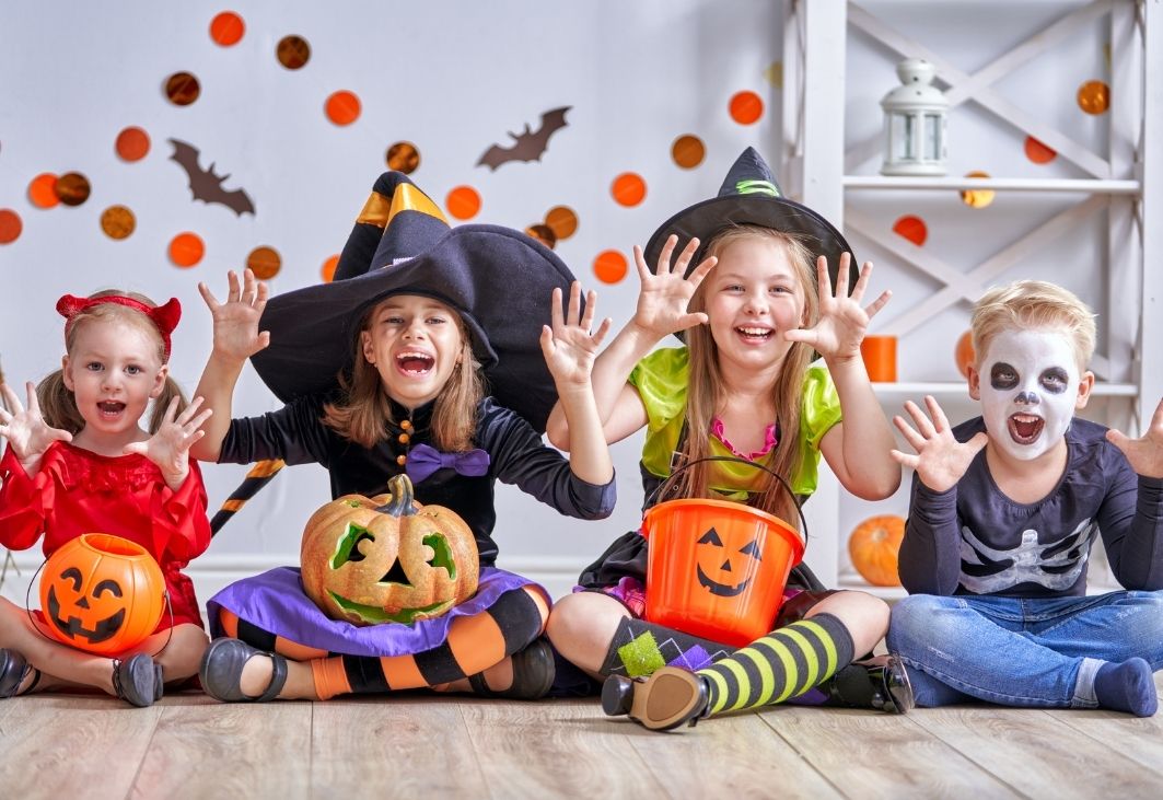 Hoạt động Hóa trang Halloween - ý tưởng tổ chức sự kiện cho trẻ em