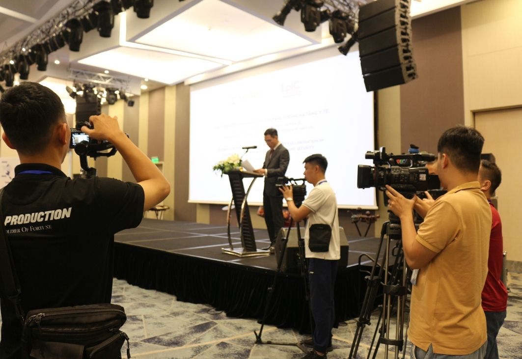 Promotional communication is an indispensable part when organizing events for small and medium enterprises.