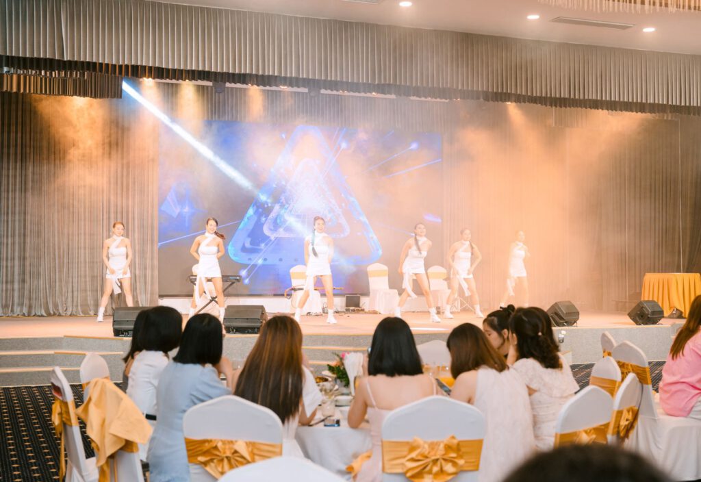 Choose the right venue when organizing your year-end event.