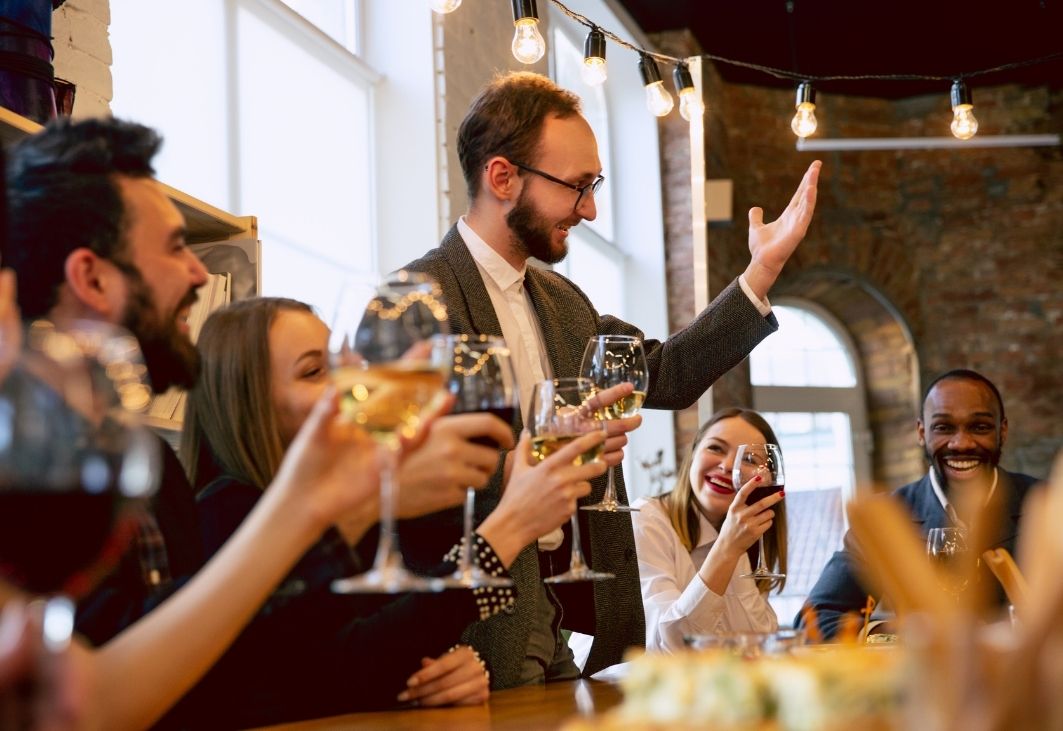 V-Lead Event accompanies many businesses in Hanoi