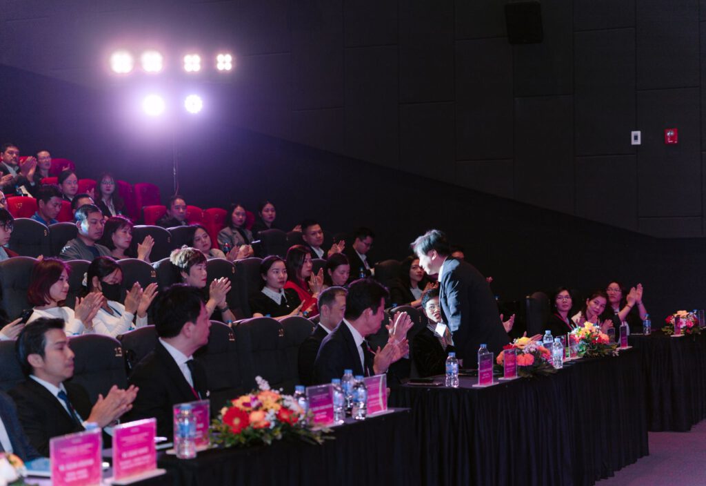 V-Lead Event professionally operates and executes customer seminars.