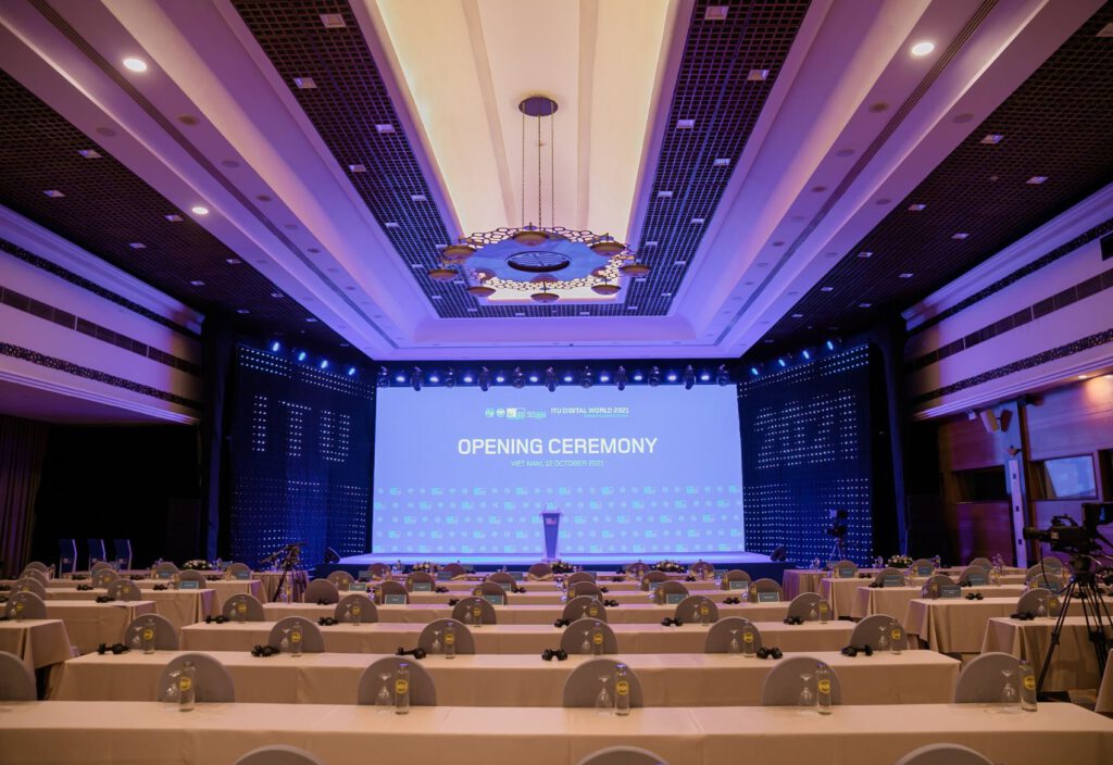 An experienced event management company can proactively and flexibly handle unexpected situations that may arise during an event.